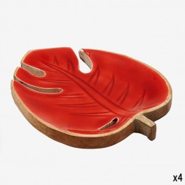 RED WOODEN PLATE SHAPED LIKE A P